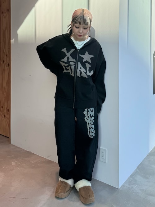 RHINESTONE CURSIVE LOGO SWEAT PANTS（スウェットパンツ）｜X-girl