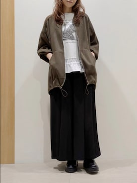 「アイテム（MA-1）」を使った、sasa0601さん（レディース・156cm）の秋コーディネート
