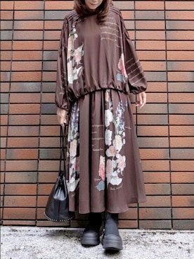 「KATHARINE ROSS（キャサリンロス）のオズドローイングプリントブラウス（シャツ/ブラウス、ブラウン系）」を使った、sasa0601さん（レディース・156cm）の秋コーディネート