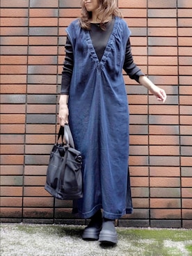「KATHARINE ROSS（キャサリンロス）の【PILLINI/ピリーニ】デニムVネックジャンスカ（ジャンパースカート、ブルー系）」を使った、sasa0601さん（レディース・156cm）の春コーディネート