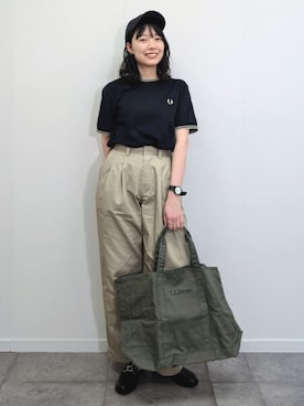 「FRED PERRY（フレッドペリー）のアイテム」を使った、ISSAさん（レディース・166cm）の夏コーディネート