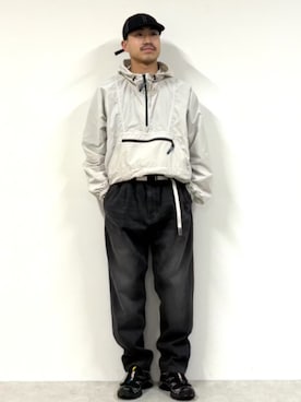 「Gramicci（グラミチ）のアイテム」を使った、ISSAさん（骨格ナチュラル・メンズ・170cm）の春コーディネート
