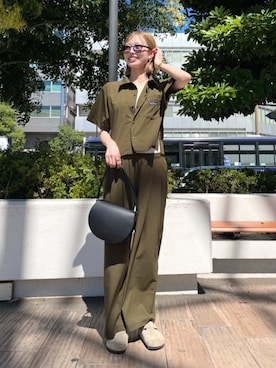「大人カジュアルコーデ」｜「アイテム（ジャケット/アウター）」を使った、ISSAさん（レディース・166cm）の夏コーディネート