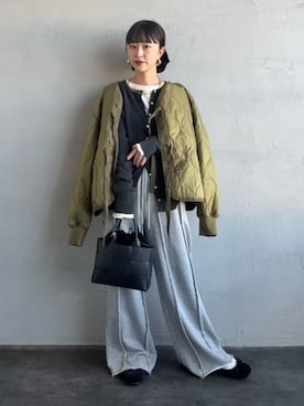 「アイテム（ミリタリージャケット）」を使った、ISSAさん（レディース・149cm）の秋コーディネート