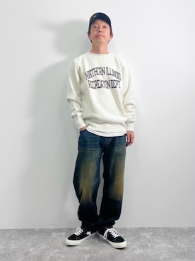 「Champion（チャンピオン）のアイテム」を使った、ISSAさん（メンズ・174cm）の秋コーディネート