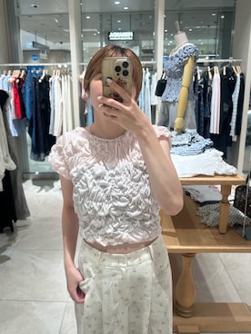 「mystic（ミスティック）の《新色RED》ふわふわシャーリングTシャツ（Tシャツ/カットソー、ピンク系）」を使った、mmisakkiさん（レディース・160cm）の夏コーディネート