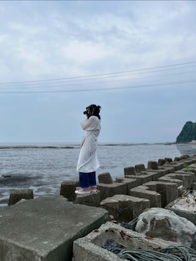 「アイテム（シャツワンピース）」を使った、彩純さん（レディース・168cm）の秋コーディネート