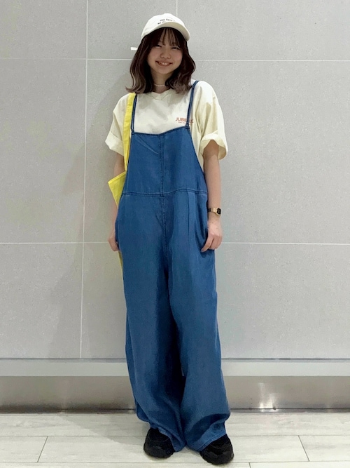 【boohoo】フラワー バック プリント Tシャツ nishiwaki_ygszb-0130wbk10