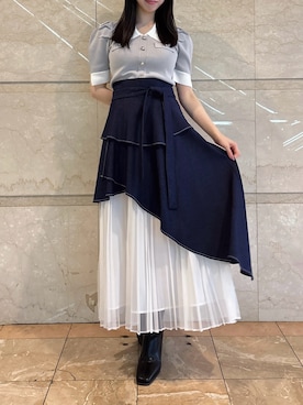 「dazzlin（ダズリン）のフロントボタンシャツカラーニットトップス（Knitwear、グレー系）」を使った、reikaさん（レディース・155cm）の春コーディネート