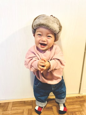 「くすみピンク」｜「アイテム（スウェット）」を使った、かんちゃ♡さん（キッズ・70cm）の冬コーディネート