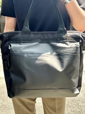 「アイテム（トートバッグ）」を使った、BEAMS HEART MENさん（メンズ・182cm）の夏コーディネート