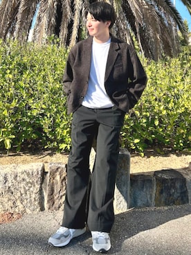 「アイテム（スラックス、ブラック系）」を使った、BEAMS HEART MENさん（メンズ・173cm）の秋コーディネート