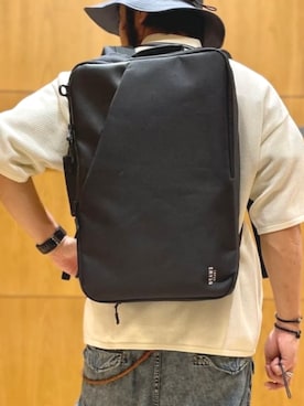 「アイテム（バックパック/リュック）」を使った、BEAMS HEART MENさん（メンズ・180cm）の夏コーディネート