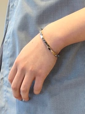 「アイテム（バングル/リストバンド）」を使った、BEAMS HEART MENさん（メンズ・171cm）の夏コーディネート