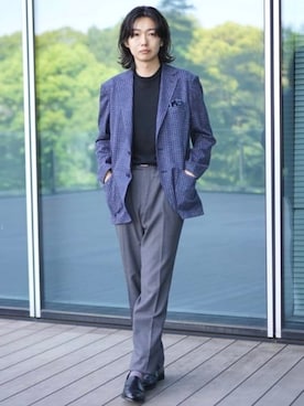 「BEAMS HEART（ビームスハート）のトロピカルウール ベーシックノープリーツ スラックス（スラックス、グレー系）」を使った、BEAMS HEART MENさん（メンズ・170cm）の春コーディネート