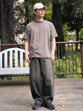 「BEAMS HEART（ビームスハート）のブラスト カーブワイド バギーデニム（デニムパンツ、ブラック系）」を使った、BEAMS HEART MENさん（メンズ・170cm）の春コーディネート