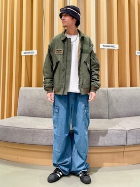 「BEAMS HEART（ビームスハート）のBEAMS HEART / ワイド デニム カーゴパンツ（デニムパンツ）」を使った、BEAMS HEART MENさん（メンズ・176cm）の夏コーディネート