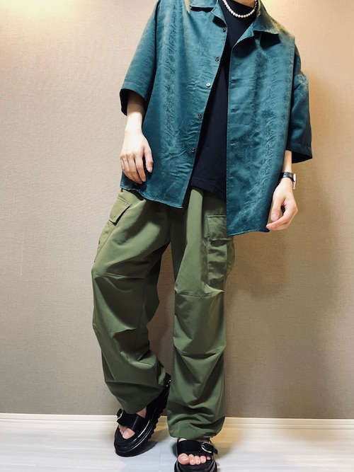 Yoshi｜green label relaxingのカーゴパンツを使ったコーディネート - WEAR
