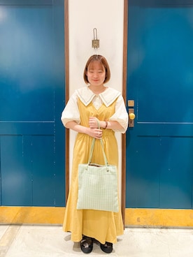 「刺繍」｜「アイテム（ジャンパースカート）」を使った、カンナさん（レディース・146cm）の春コーディネート