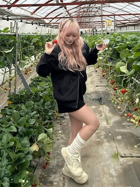 「Ocai（オカイ）のOCAI/オカイ/SMILE（スニーカー、ホワイト系）」を使った、ひいなさん（レディース・165cm）の春コーディネート