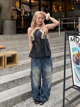 「YOLO（ヨーロ）のアイテム（デニムパンツ、ブルー系）」を使った、ひいなさん（レディース・165cm）の夏コーディネート