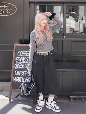 「killwinnerのアイテム（スニーカー、ブラック系）」を使った、ひいなさん（レディース・165cm）の春コーディネート