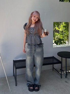 「YOLO（ヨーロ）のアイテム（デニムパンツ、ブルー系）」を使った、ひいなさん（レディース・165cm）の夏コーディネート