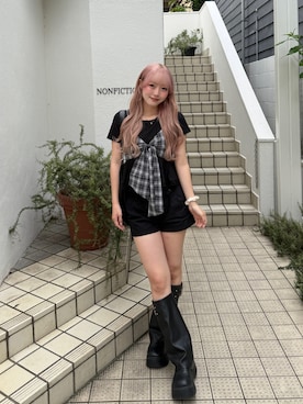 「archives（アルシーヴ）の【大人可愛いが叶うリボンビスチェSET】チェックアソートリボンビスチェ×ペプラムブラウスＴＥＥ　ＳＥＴ（Tシャツ/カットソー、ブラック系）」を使った、ひいなさん（レディース・165cm）の夏コーディネート