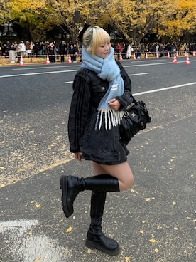 「アイテム（デニムジャケット）」を使った、ひいなさん（レディース・165cm）の冬コーディネート