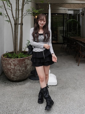 「clear（クリア）のフリルショートパンツ（その他パンツ、ブラック系）」を使った、ひいなさん（レディース・165cm）の秋コーディネート
