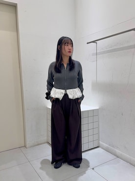 「SENSE OF PLACE by URBAN RESEARCH（センスオブプレイスバイアーバンリサーチ）の『洗濯可』バルーンヘムダブルジップニットカーディガン（カーディガン/ボレロ、グレー系）」を使った、まほさん（レディース・158cm）の秋コーディネート