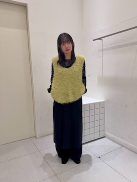 「SENSE OF PLACE by URBAN RESEARCH（センスオブプレイスバイアーバンリサーチ）のシアーレースカットトップ（Tシャツ/カットソー、ブラック系）」を使った、まほさん（レディース・158cm）の秋コーディネート