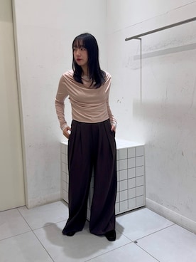 「SENSE OF PLACE by URBAN RESEARCH（センスオブプレイスバイアーバンリサーチ）のレースレイヤードドレープトップ（Tシャツ/カットソー、ピンク系）」を使った、まほさん（レディース・158cm）の秋コーディネート