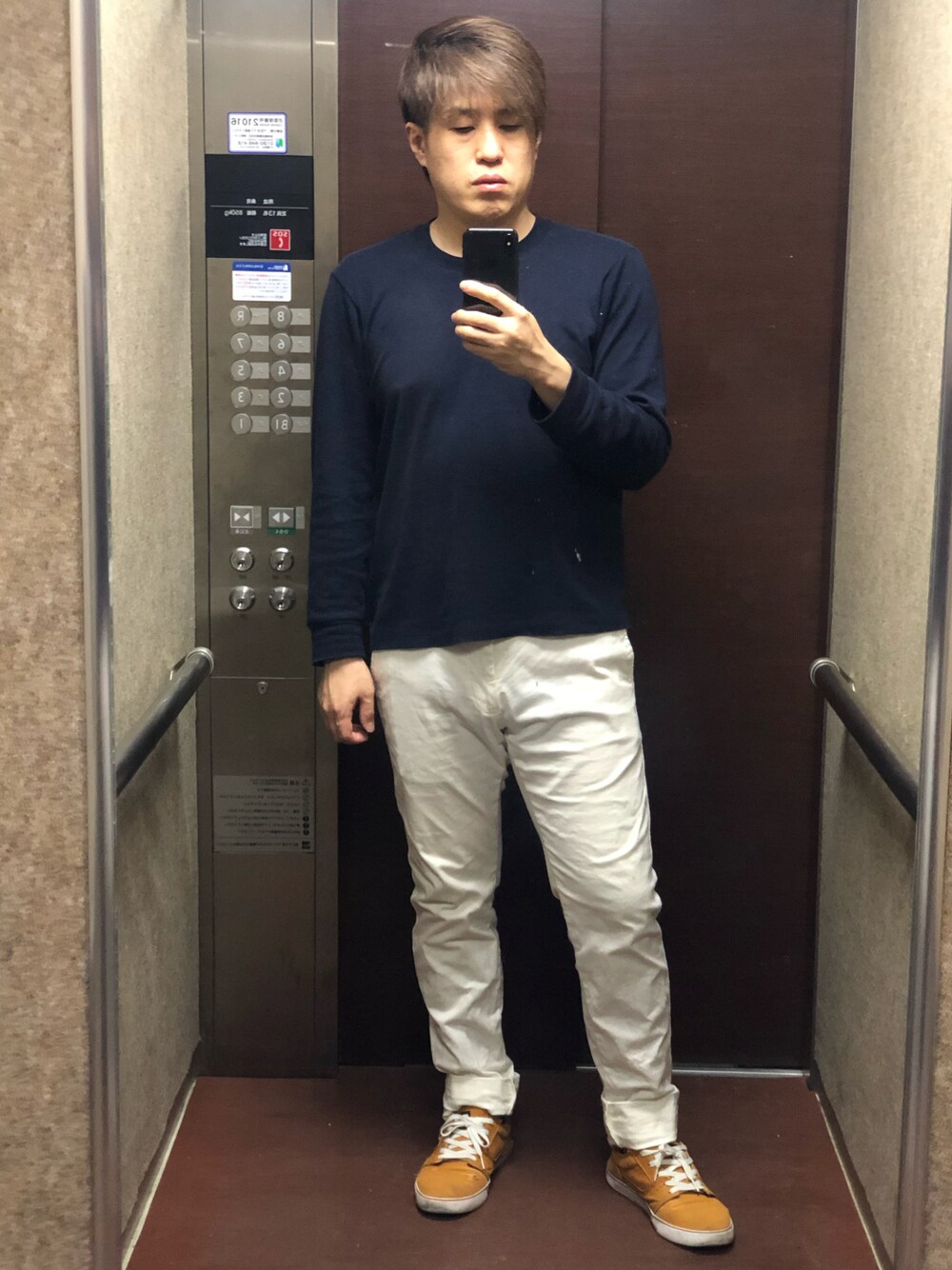 「バイターさ」｜「UNIQLOのアイテム（Tシャツ/カットソー、ブラック系）」を使った、kazuhiloyo4okaさん（メンズ・173cm）の夏コーディネートの1枚目の写真