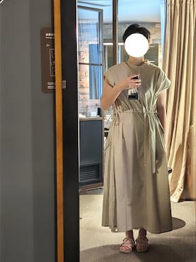 「UNIQLO（ユニクロ）の足痛くなるので絆創膏は外出時に必須！サイズはぴったり目がおすすめです（サンダル、ホワイト系）」を使った、みりんさん（レディース・153cm）の夏コーディネート