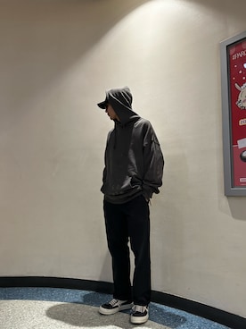 「DANKE SCHON（ダンケシェーン）のアイテム（パーカー）」を使った、大内陽心さん（メンズ・173cm）の冬コーディネート