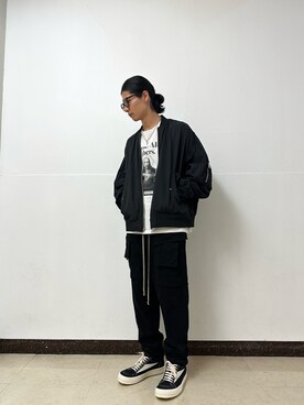 「DANKE SCHON（ダンケシェーン）のアイテム（MA-1）」を使った、大内陽心さん（メンズ・173cm）の秋コーディネート