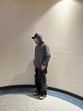 「DANKE SCHON（ダンケシェーン）のアイテム（パーカー）」を使った、大内陽心さん（メンズ・173cm）の冬コーディネート