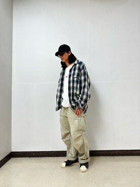 「WHITELAND（ホワイトランド）のアイテム（Tシャツ/カットソー）」を使った、大内陽心さん（メンズ・173cm）の夏コーディネート