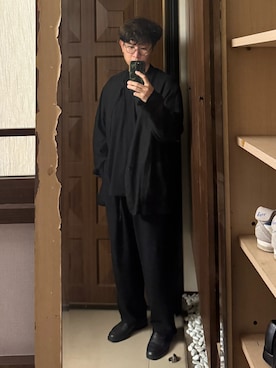 「COMOLI（コモリ）のComoli canapa stand collar jacket （ノーカラージャケット、ブラック系）」を使った、Jimmy Wangさん（メンズ・170cm）の夏コーディネート