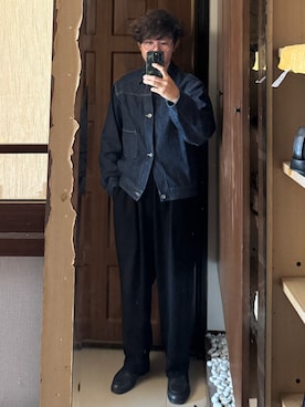 「COMOLI（コモリ）のComoli denim type-1 jacket（デニムジャケット、ブルー系）」を使った、Jimmy Wangさん（メンズ・170cm）の秋コーディネート