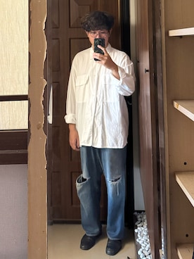 「COMOLI（コモリ）のアイテム（パンツ）」を使った、Jimmy Wangさん（メンズ・170cm）の夏コーディネート
