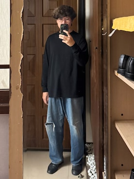 「COMOLI（コモリ）のComoli cotton cashmere long sleeve T-shirt（Tシャツ/カットソー、ブラック系）」を使った、Jimmy Wangさん（メンズ・170cm）の秋コーディネート