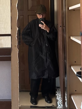 「COMOLI（コモリ）のアイテム（パンツ）」を使った、Jimmy Wangさん（メンズ・170cm）の夏コーディネート