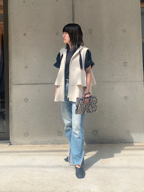 HERENCIA(ヘレンチア）satomiさんのノーカラージャケットを使った 