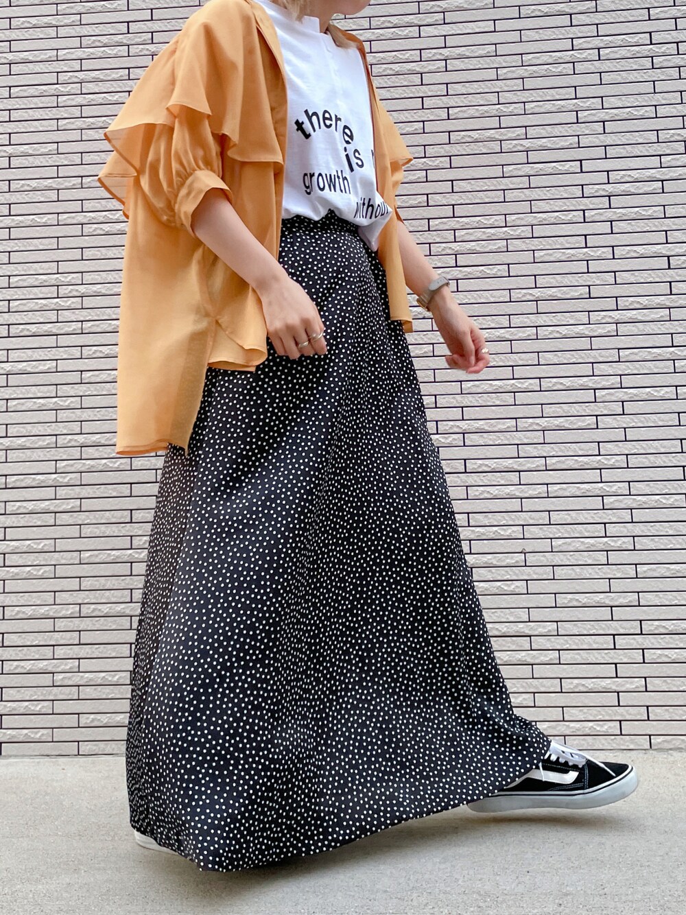 HERENCIA（ヘレンチア）の「ケープ風シアーブラウス（シャツ