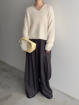 「meilmada（メイルマダ）のボリュームタックスラックスパンツ（スラックス、グレー系）」を使った、haraさん（レディース・166cm）の秋コーディネート