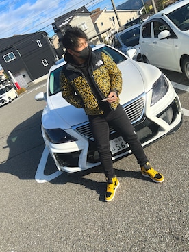 「アイテム（マウンテンパーカー、イエロー系）」を使った、kengo02101997さん（メンズ・170cm）の冬コーディネート