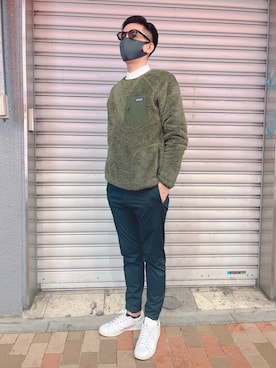 「UNIQLO（ユニクロ）のアイテム（Tシャツ/カットソー、グリーン系）」を使った、mocco0705さん（メンズ・170cm）の冬コーディネート