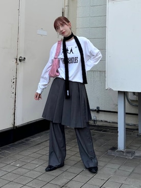 「アイテム（マフラー）」を使った、こりさん（レディース・160cm）の秋コーディネート